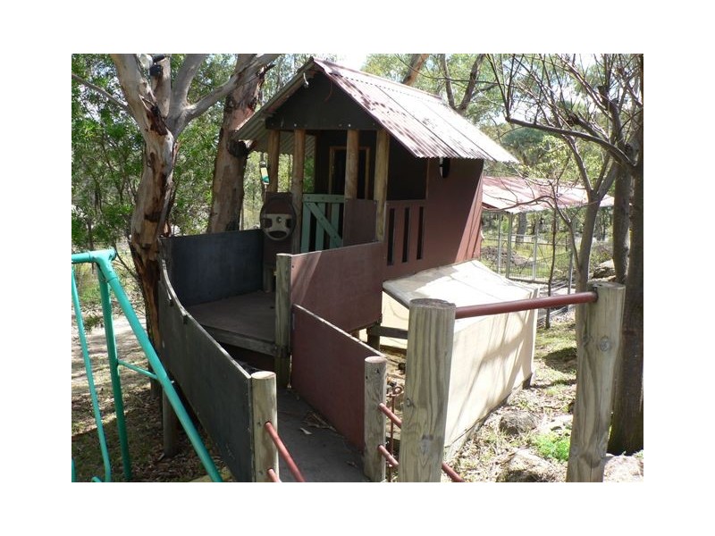 72 Watters Road, Ballandean QLD 4382