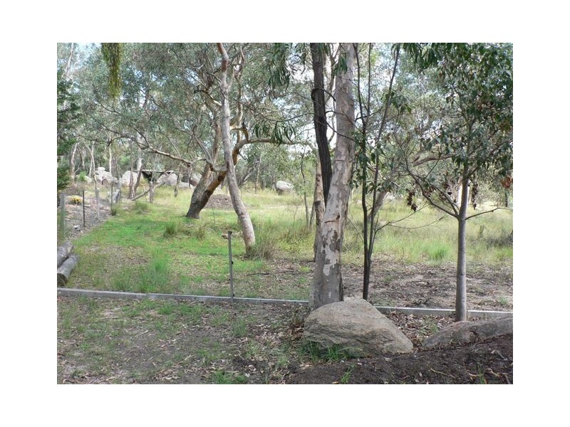 72 Watters Road, Ballandean QLD 4382