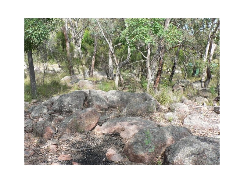 72 Watters Road, Ballandean QLD 4382