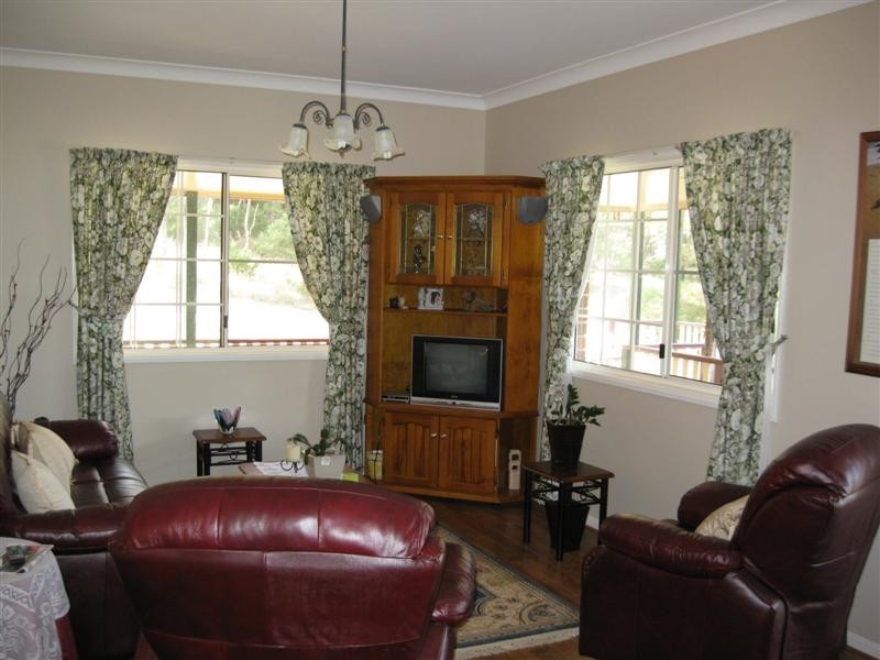 26168 New England Highway, Stanthorpe QLD 4380