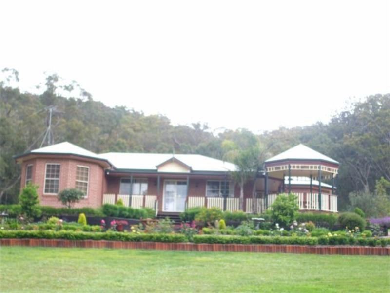 26168 New England Highway, Stanthorpe QLD 4380