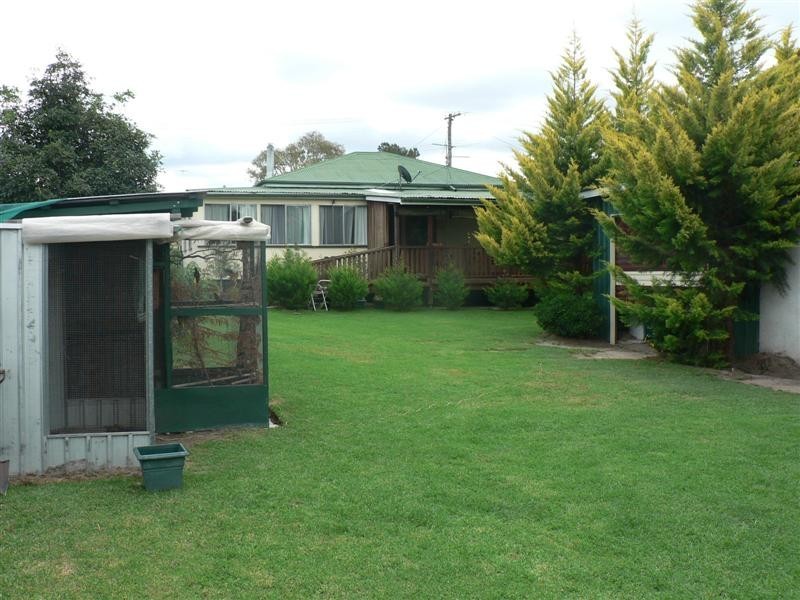 27 Denham Street, Stanthorpe QLD 4380
