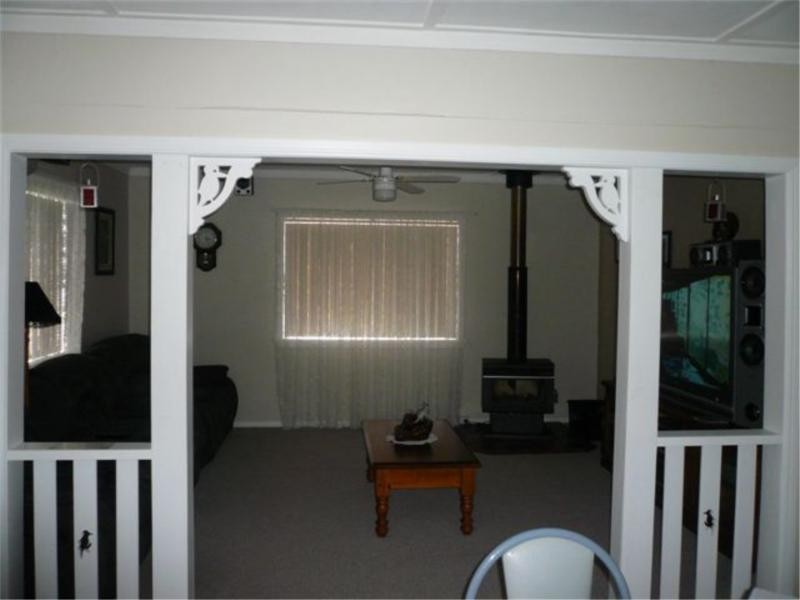 68 Rayleigh Street, Wallangarra QLD 4383