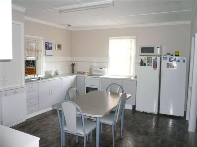 68 Rayleigh Street, Wallangarra QLD 4383