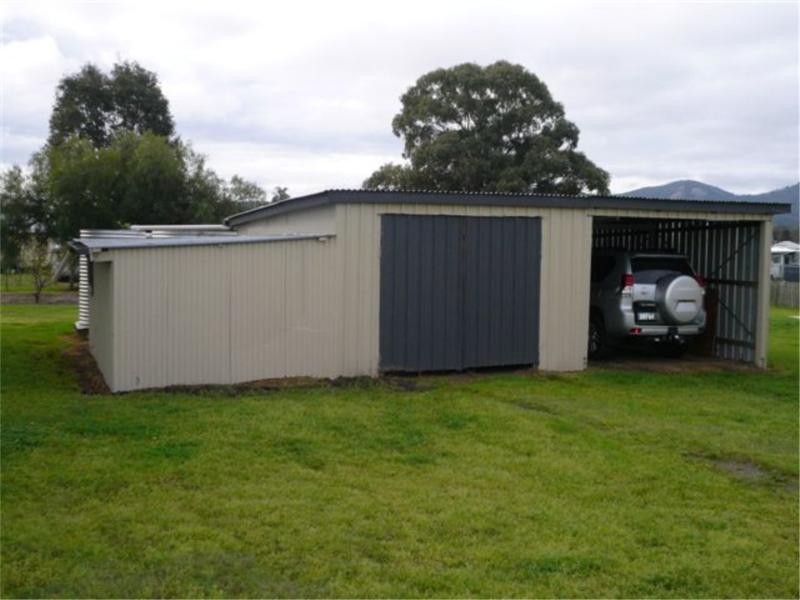 68 Rayleigh Street, Wallangarra QLD 4383