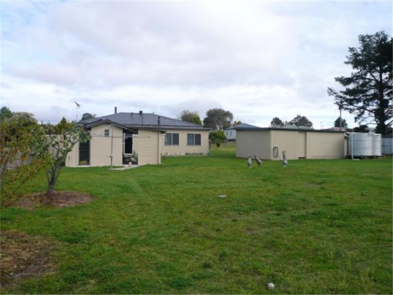 68 Rayleigh Street, Wallangarra QLD 4383