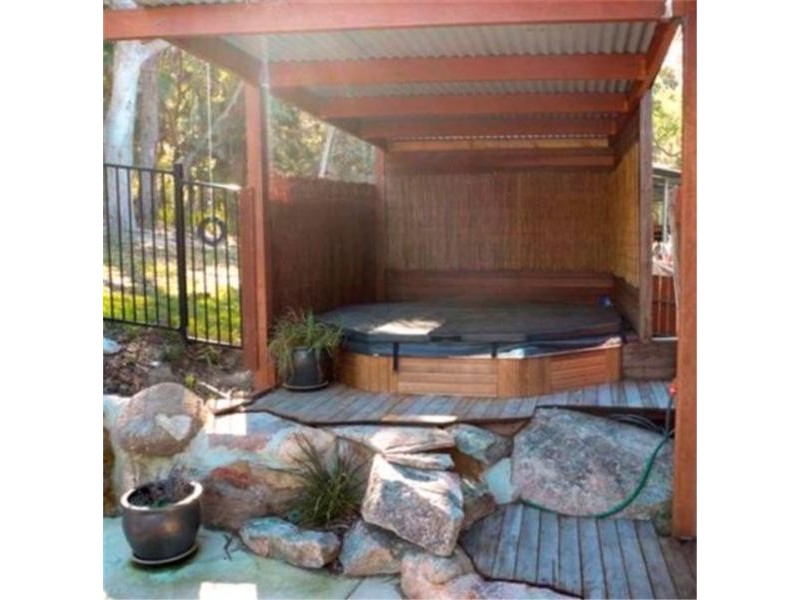 385 Amosfield Road, Stanthorpe QLD 4380