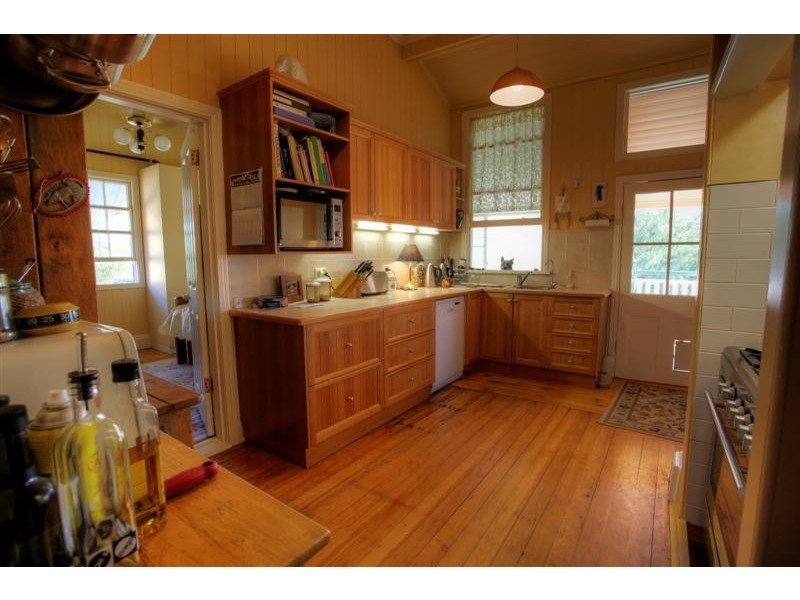 79 Rees Road, Ballandean QLD 4382