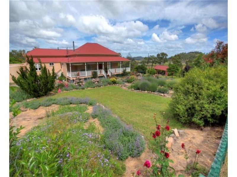 79 Rees Road, Ballandean QLD 4382