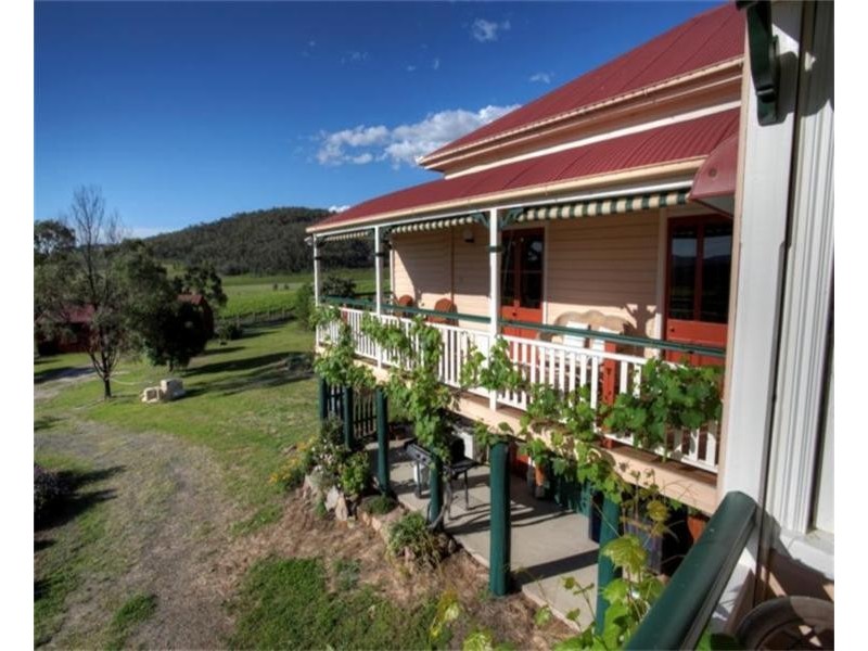 79 Rees Road, Ballandean QLD 4382