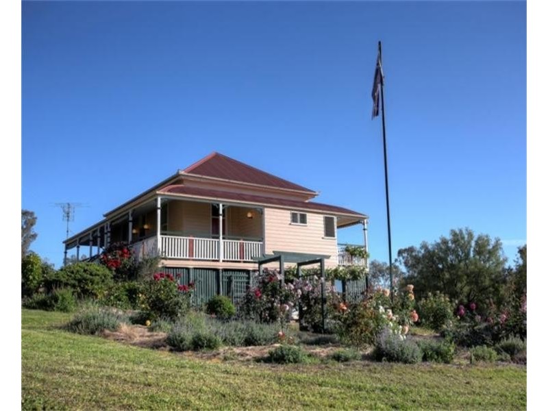 79 Rees Road, Ballandean QLD 4382
