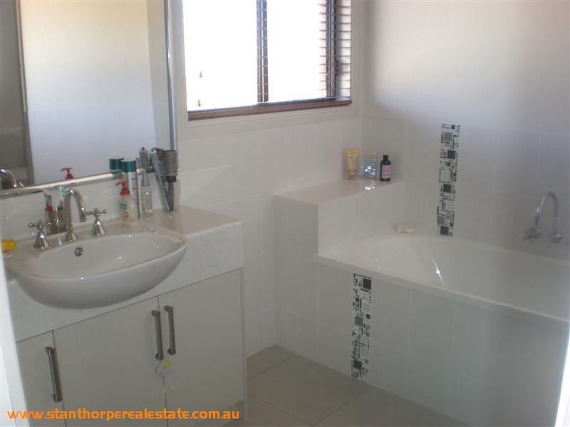 25A Harris Street, Stanthorpe QLD 4380