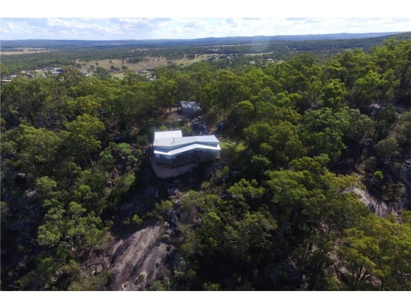 26172 New England Highway, Stanthorpe QLD 4380