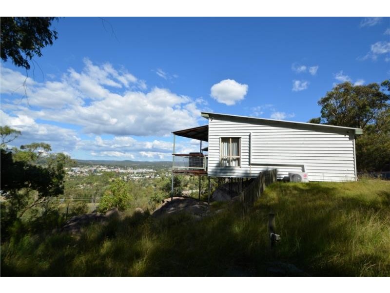 26172 New England Highway, Stanthorpe QLD 4380