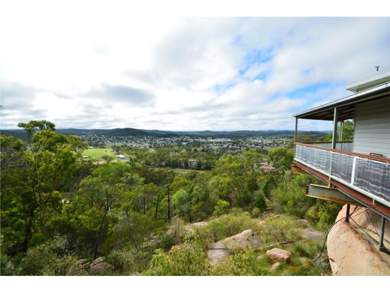 26172 New England Highway, Stanthorpe QLD 4380