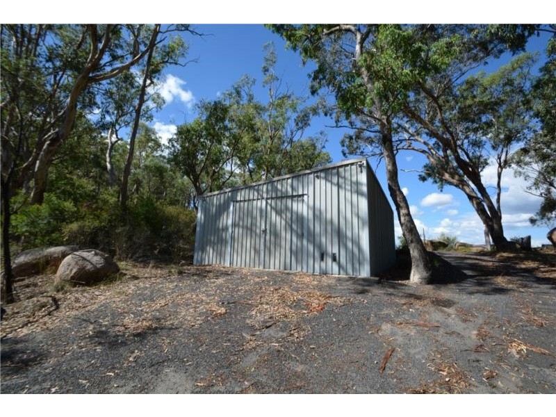 26172 New England Highway, Stanthorpe QLD 4380