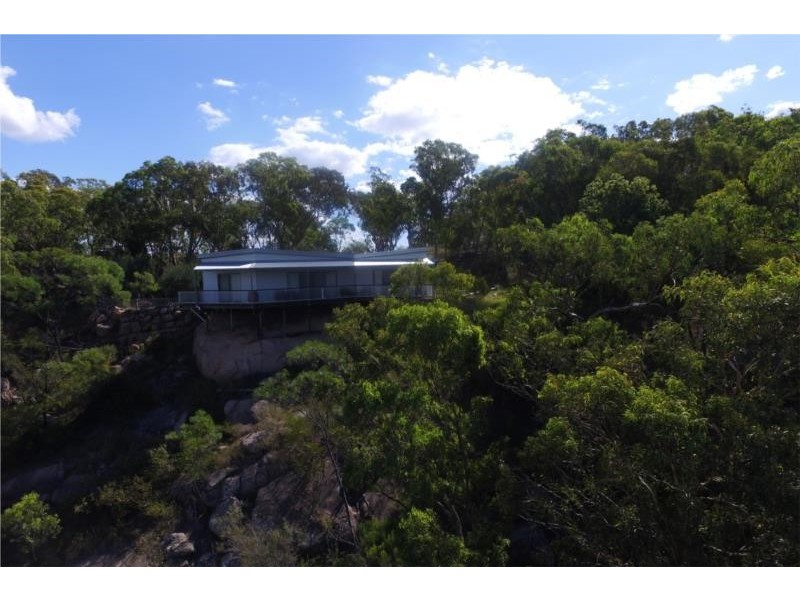 26172 New England Highway, Stanthorpe QLD 4380