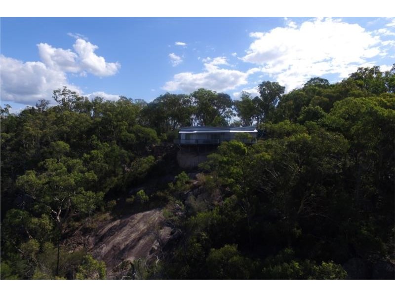 26172 New England Highway, Stanthorpe QLD 4380