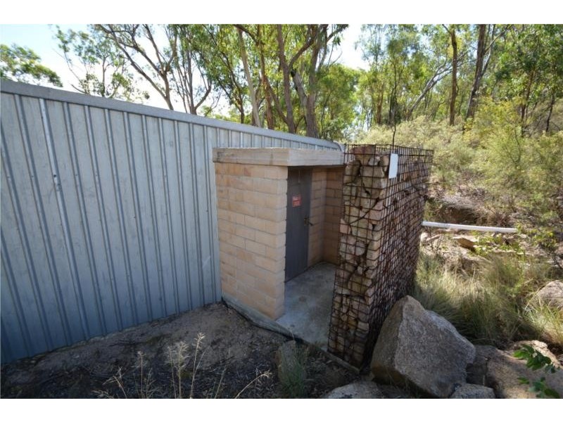 26172 New England Highway, Stanthorpe QLD 4380