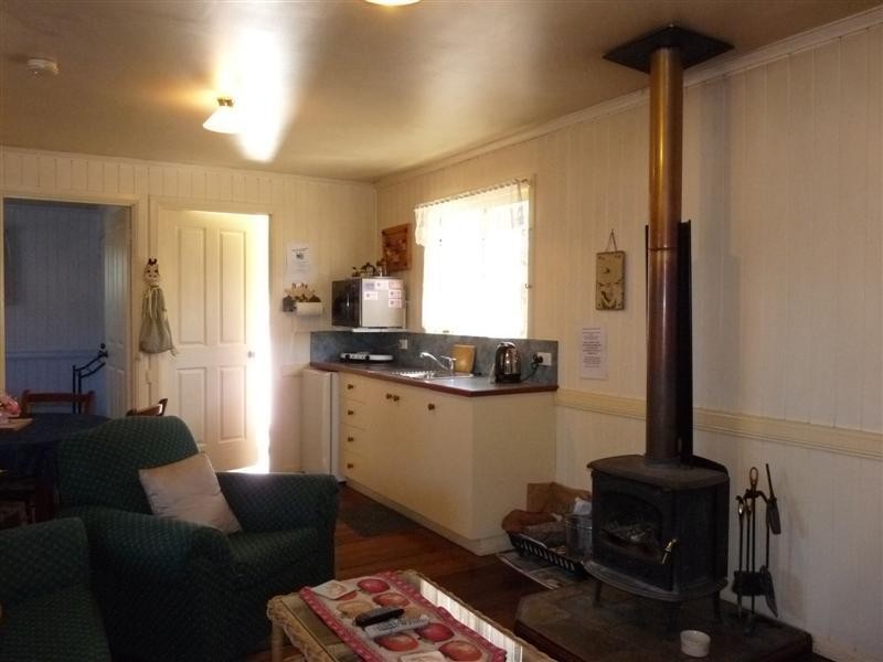 66 Wallangarra Road, Stanthorpe QLD 4380