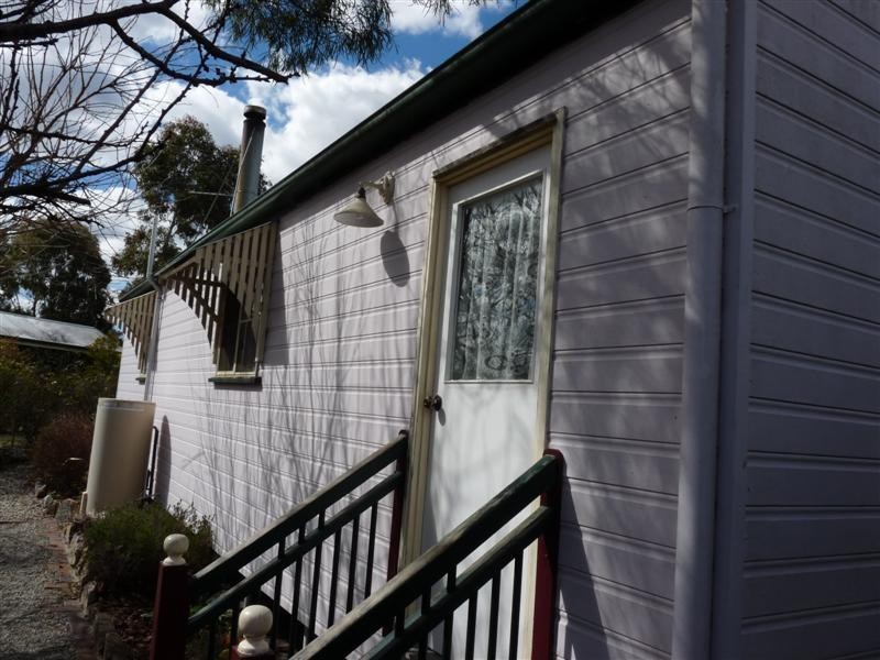 66 Wallangarra Road, Stanthorpe QLD 4380