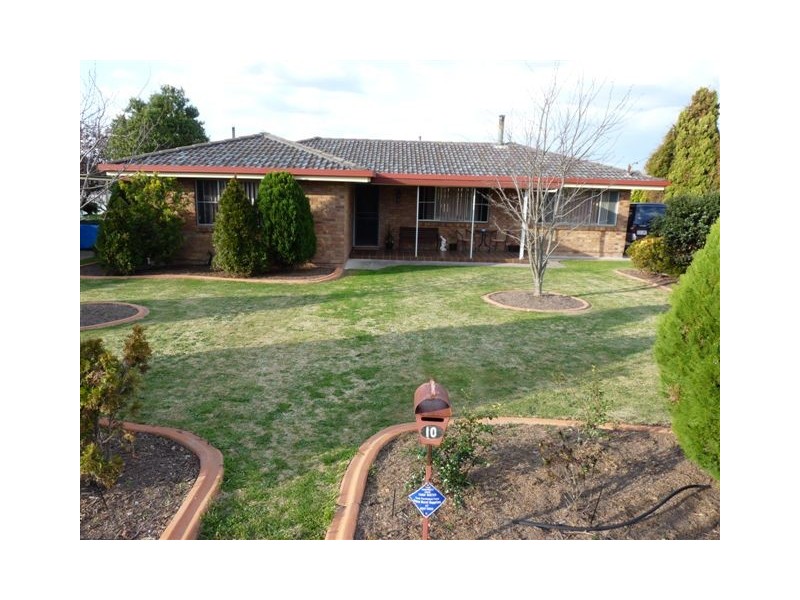 10 Pierpoint Street, Stanthorpe QLD 4380