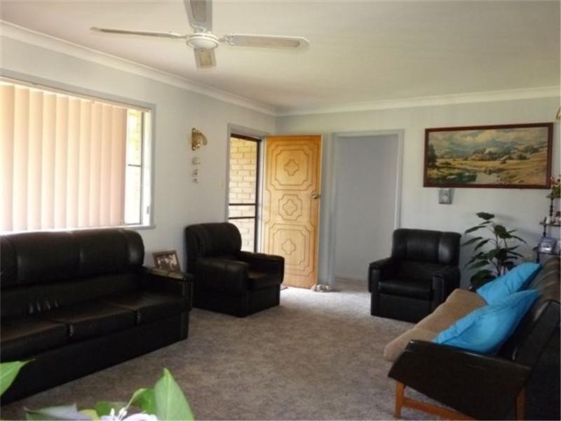 10 Pierpoint Street, Stanthorpe QLD 4380