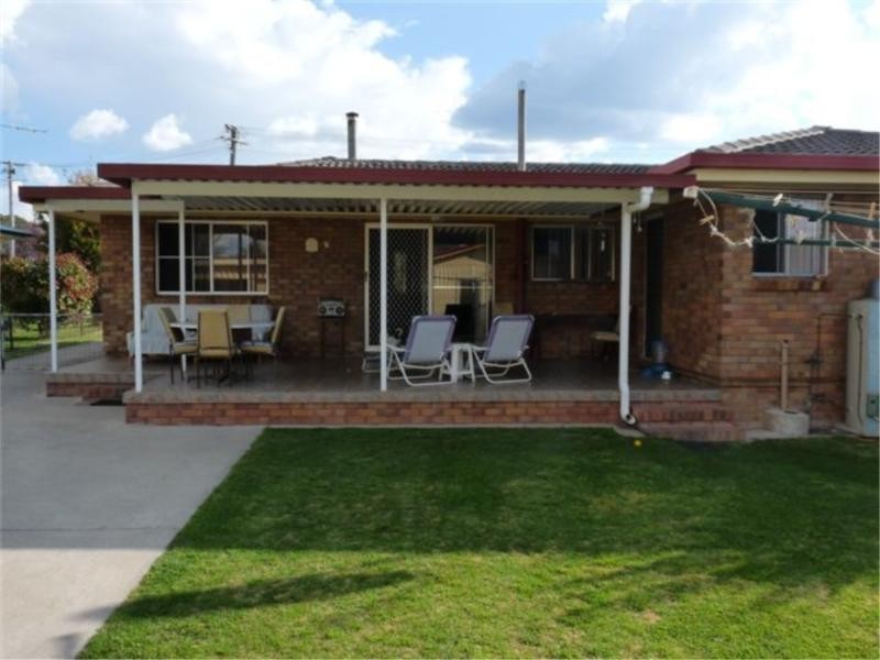 10 Pierpoint Street, Stanthorpe QLD 4380