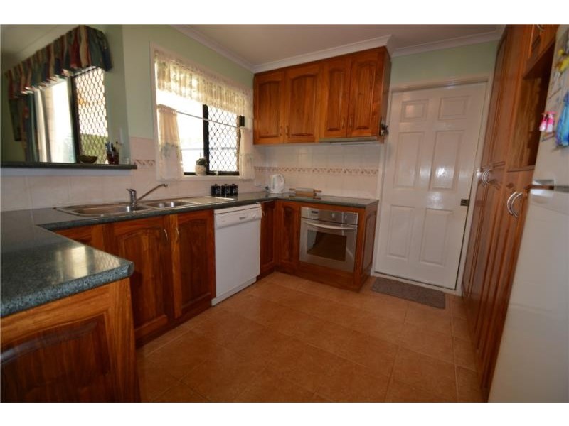 38 Torrisi Terrace, Stanthorpe QLD 4380