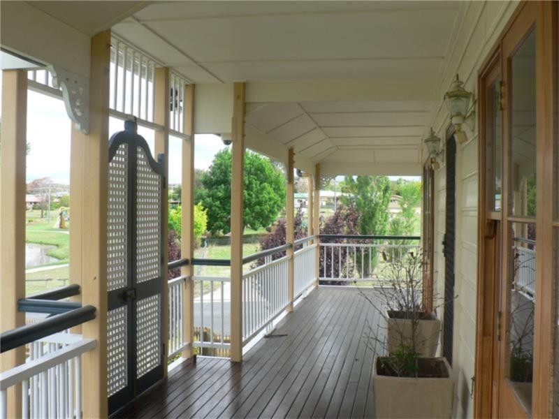 124 Folkestone Street, Stanthorpe QLD 4380