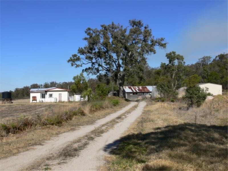 83 Perry Lane, Stanthorpe QLD 4380