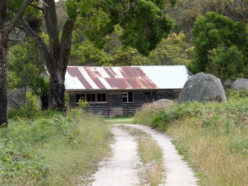 83 Perry Lane, Stanthorpe QLD 4380