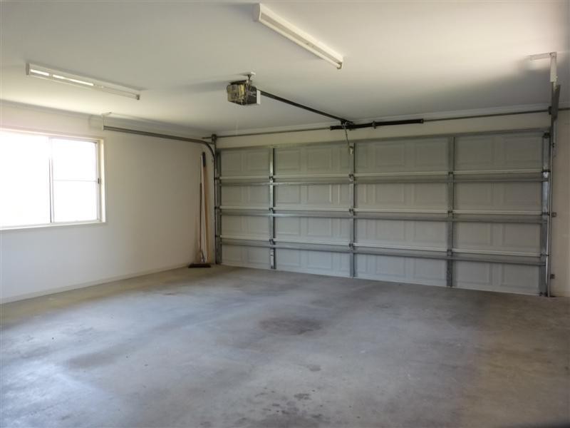 8 Leslie Parade, Stanthorpe QLD 4380