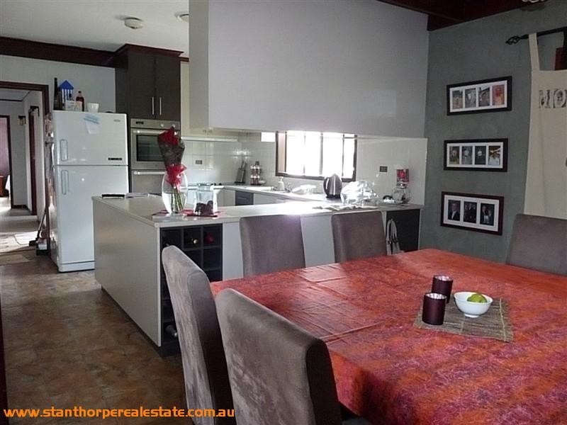 26806 New England Highway, Stanthorpe QLD 4380