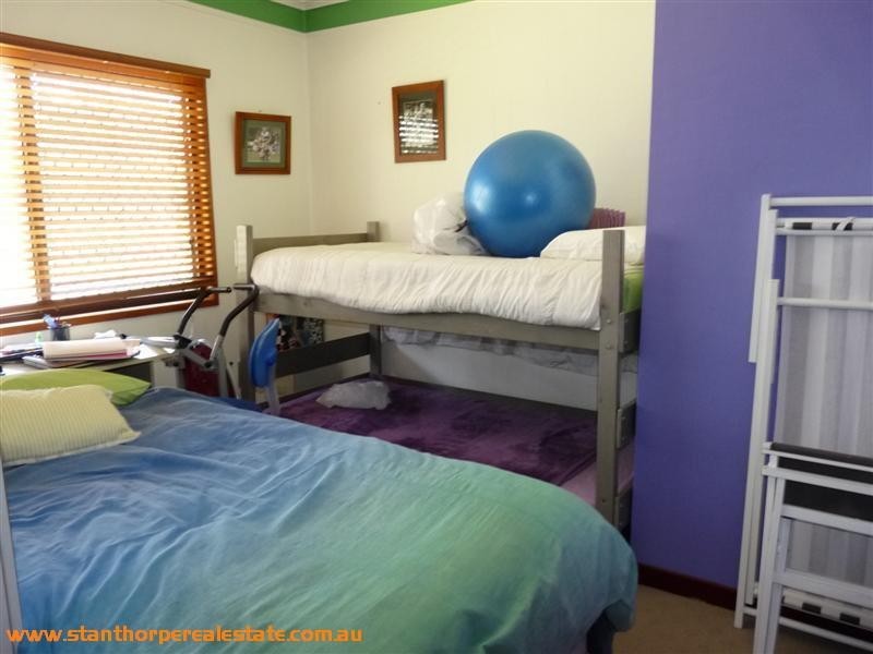 26806 New England Highway, Stanthorpe QLD 4380