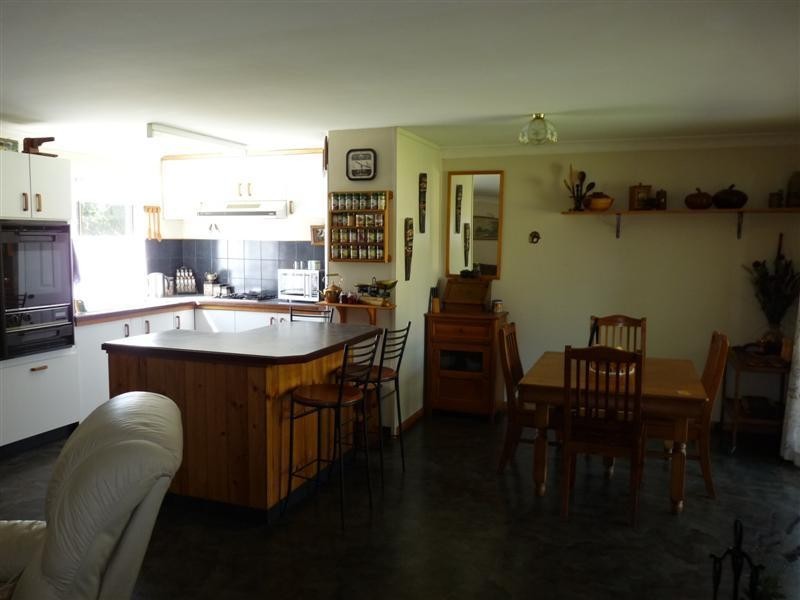 728 Mt Hutton Road, Nundubbermere via, Stanthorpe QLD 4380