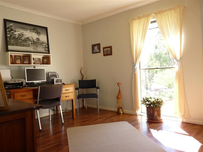 728 Mt Hutton Road, Nundubbermere via, Stanthorpe QLD 4380