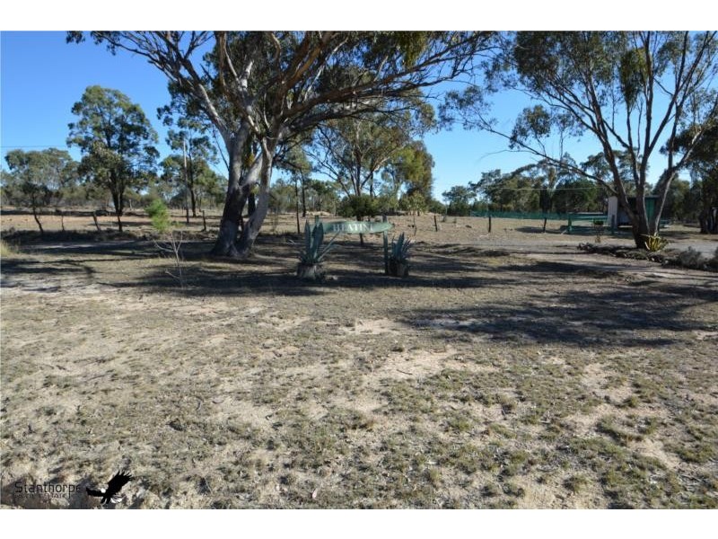 728 Mt Hutton Road, Nundubbermere via, Stanthorpe QLD 4380