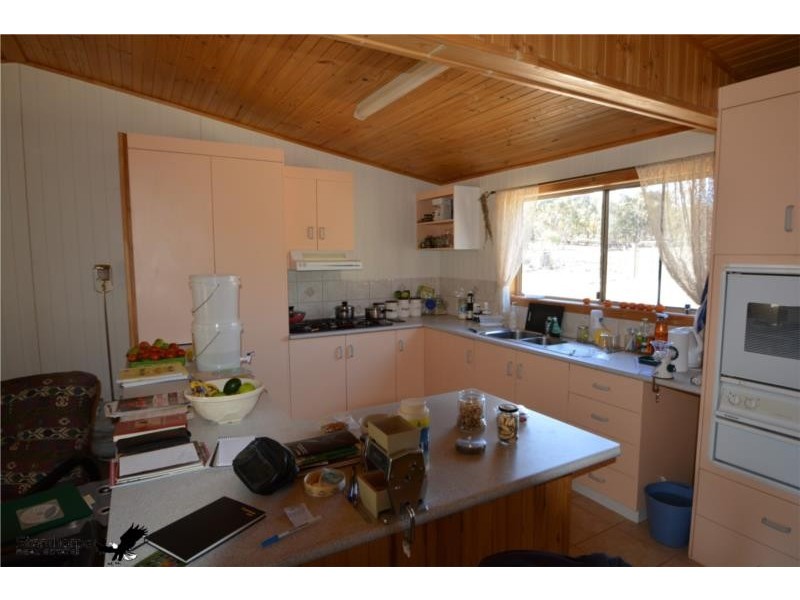 728 Mt Hutton Road, Nundubbermere via, Stanthorpe QLD 4380