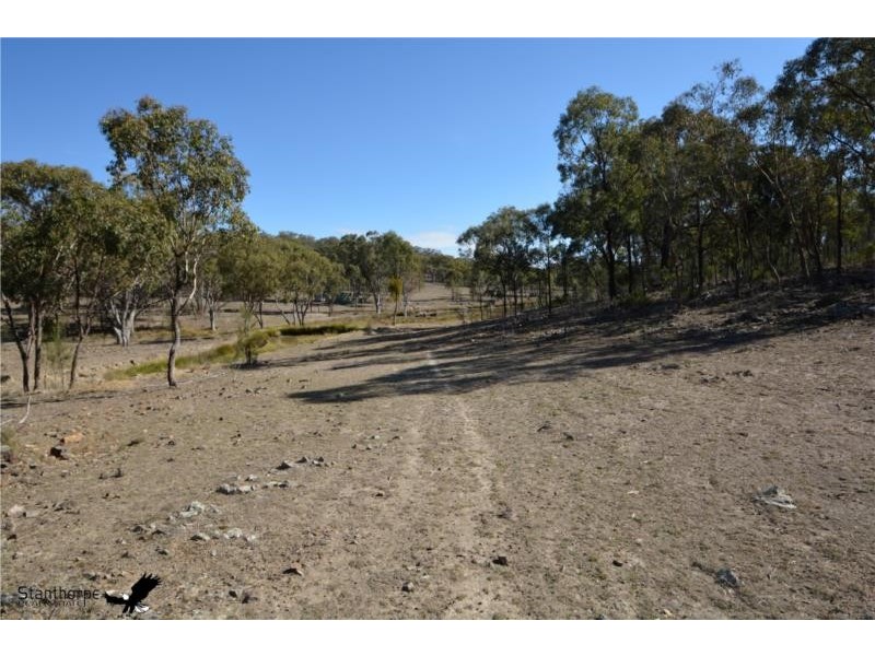 728 Mt Hutton Road, Nundubbermere via, Stanthorpe QLD 4380