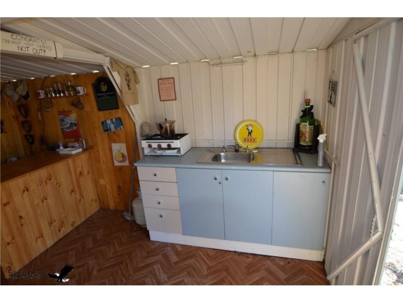 728 Mt Hutton Road, Nundubbermere via, Stanthorpe QLD 4380