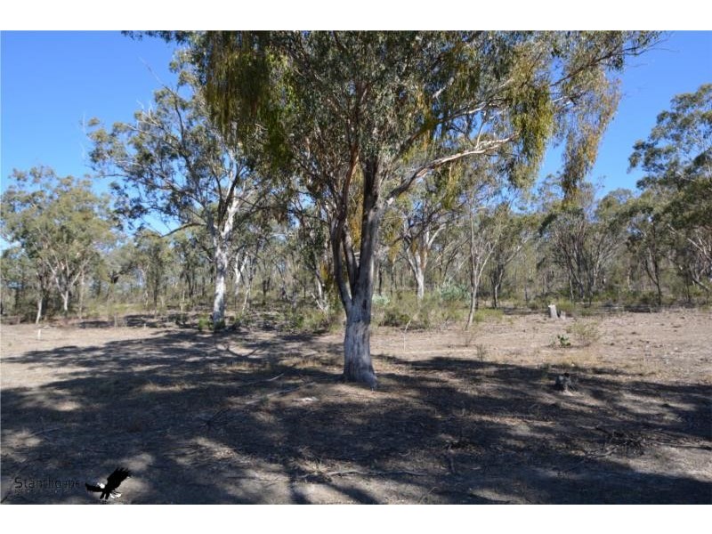 728 Mt Hutton Road, Nundubbermere via, Stanthorpe QLD 4380