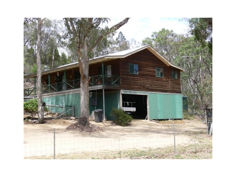 67 Roberts Road, Stanthorpe QLD 4380