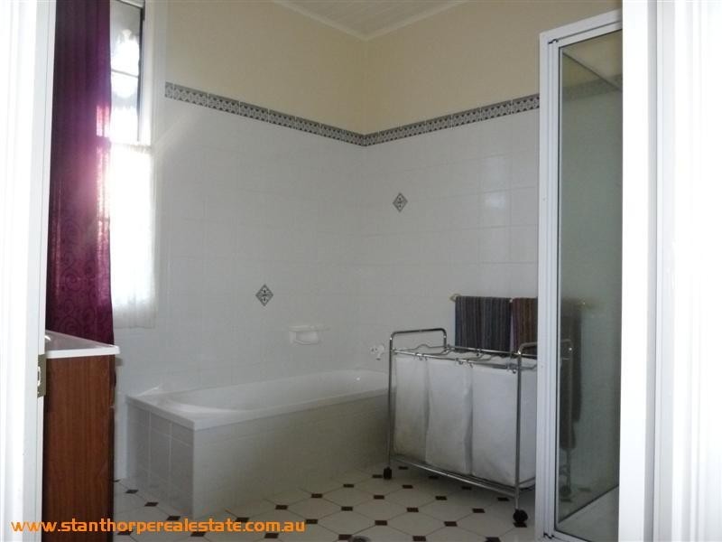 126  Folkestone St, Stanthorpe, Stanthorpe QLD 4380