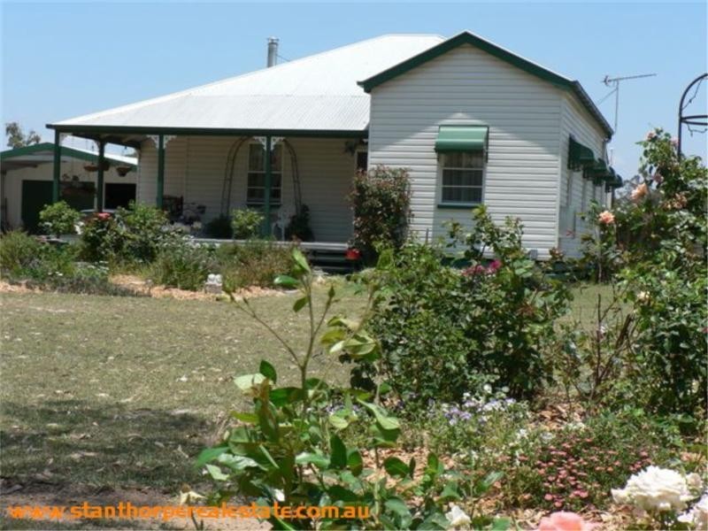 23 Tennant Rd, Stanthorpe QLD 4380