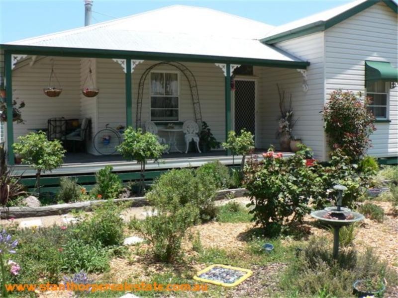 23 Tennant Rd, Stanthorpe QLD 4380