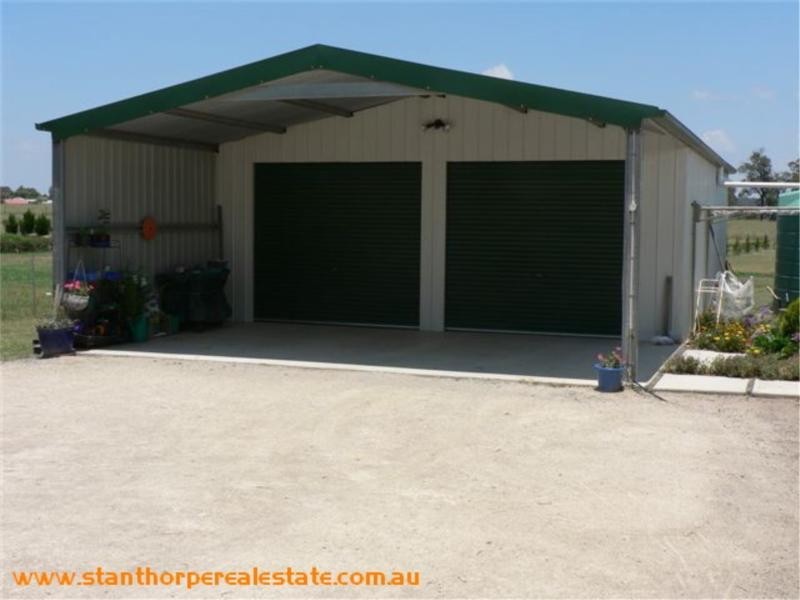 23 Tennant Rd, Stanthorpe QLD 4380