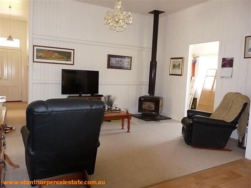 23 Tennant Rd, Stanthorpe QLD 4380