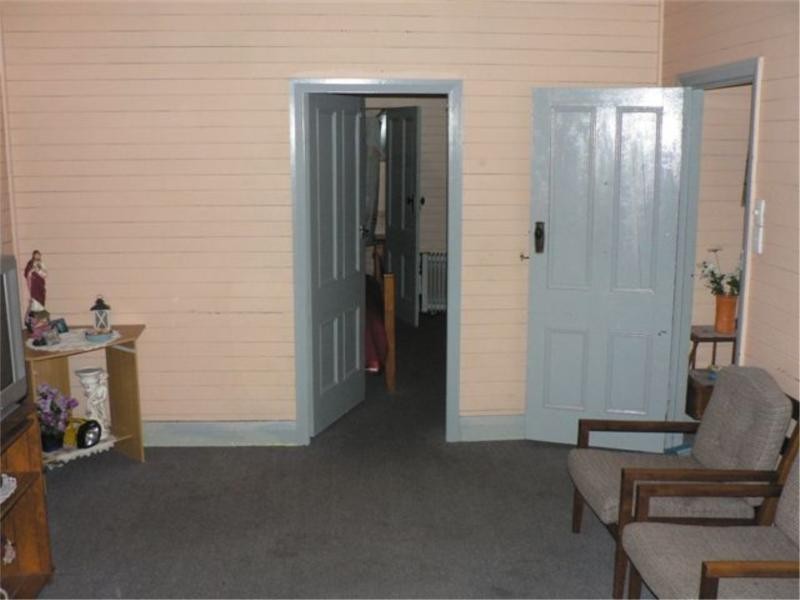 40 Duke St, Jennings, Wallangarra QLD 4383