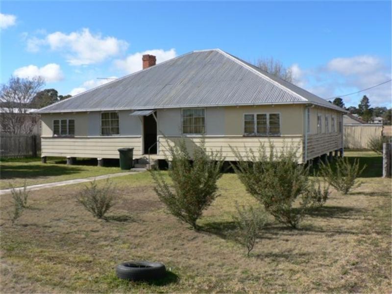 40 Duke St, Jennings, Wallangarra QLD 4383